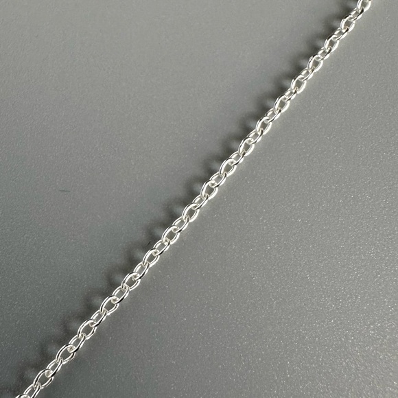 Sterling Silver Classic Solitaire Tear Drop Pendant Necklace - Picture 7 of 9